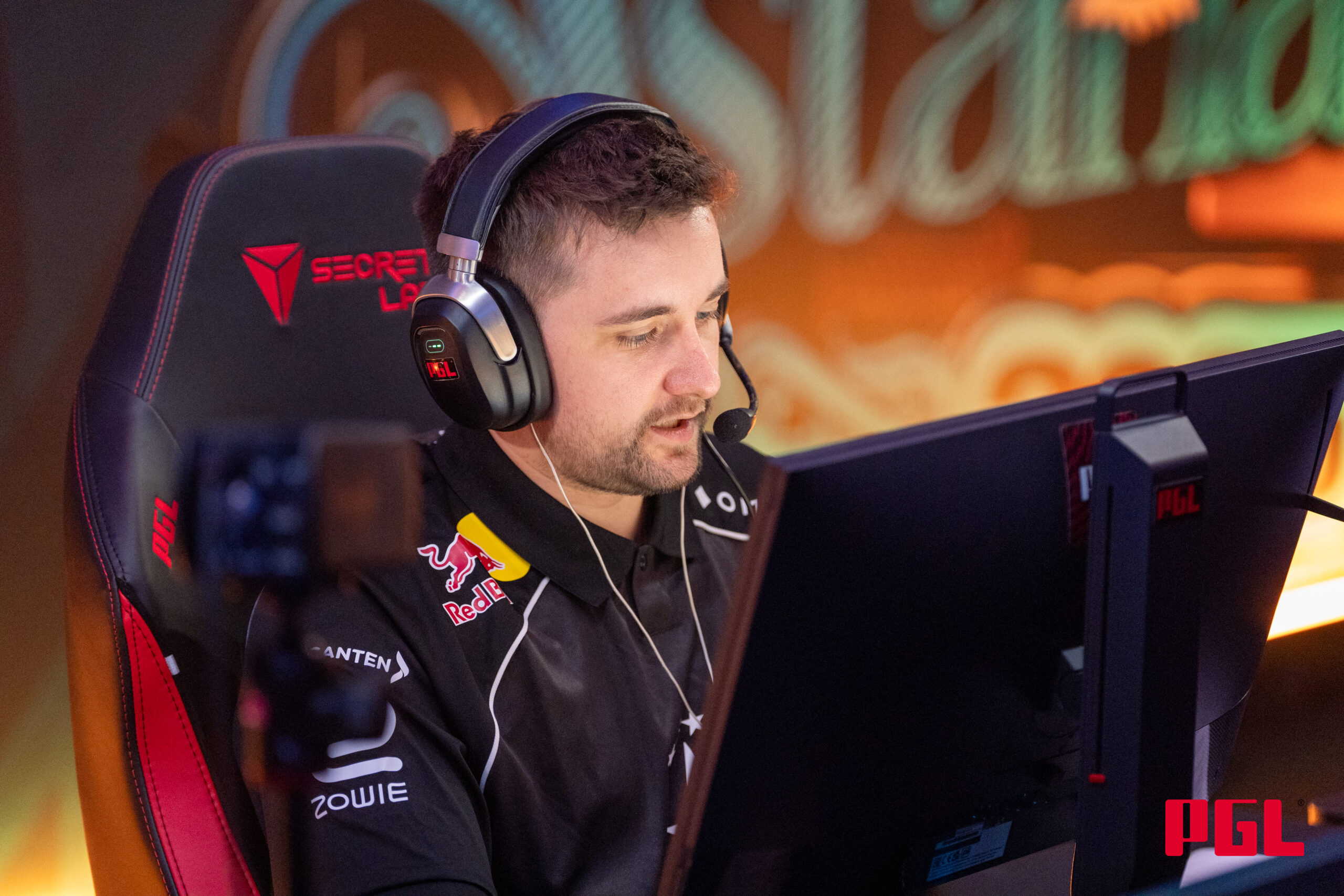 Astralis Clinches Playoff Berth at PGL Astana 2025 Following Gritty Win Against Virtus.pro