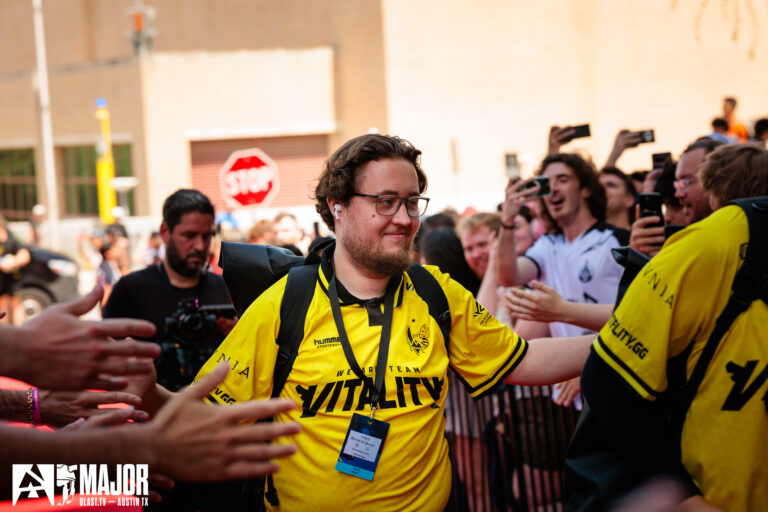 CS2 pro settings: What the pros change, and what you can use - Pley.gg ZywOo, a CS2 pro meeting fans