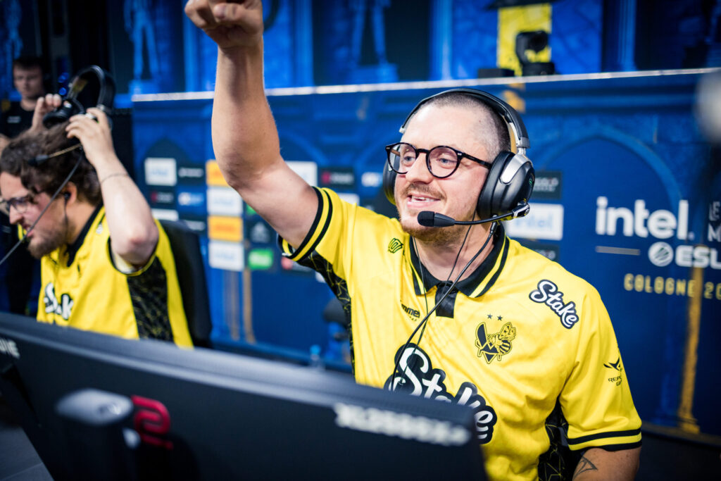 Aurora snatch EPL semi-final away from Astralis