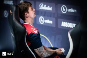 Device-less Astralis racks up another group stage exit