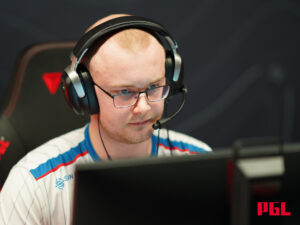 Astralis announce two international signings