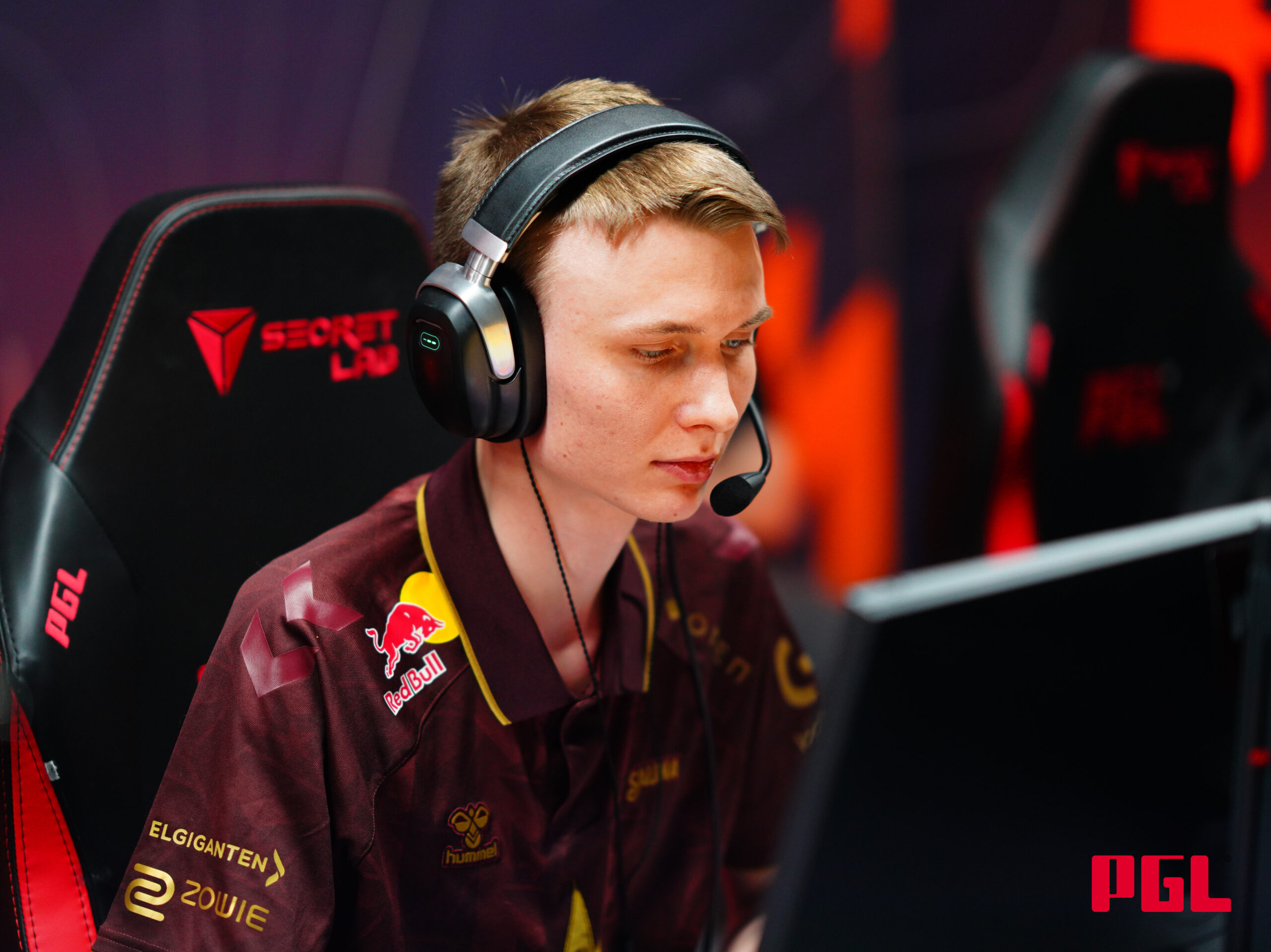 Astralis announce Magisk to replace stavn