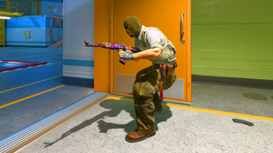 a T agent peaking doors on B-site on Nuke