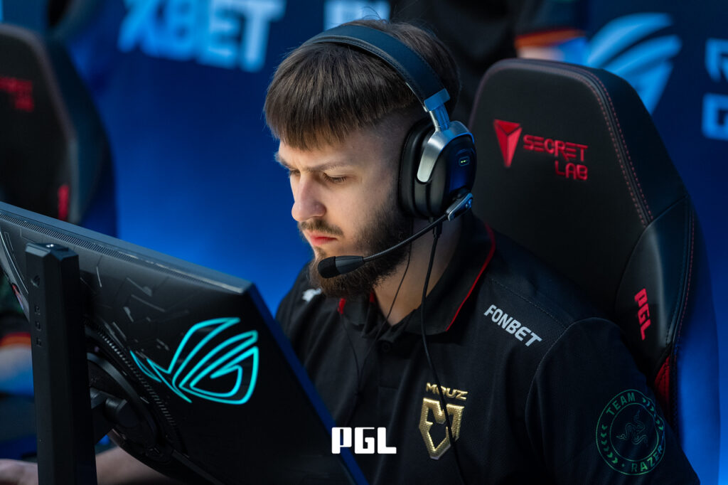 jL MOUZ