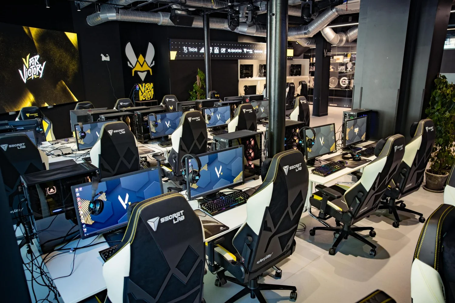 Vitality’s Paris hub vandalized with trophies and gear looted