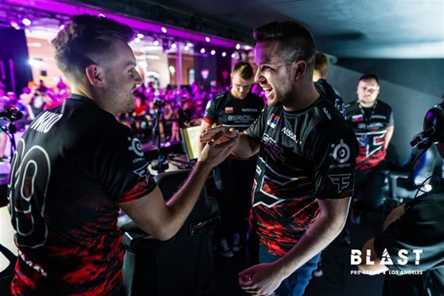 Expert advises NiKo should take on in-game leader role after the Major - Pley.gg