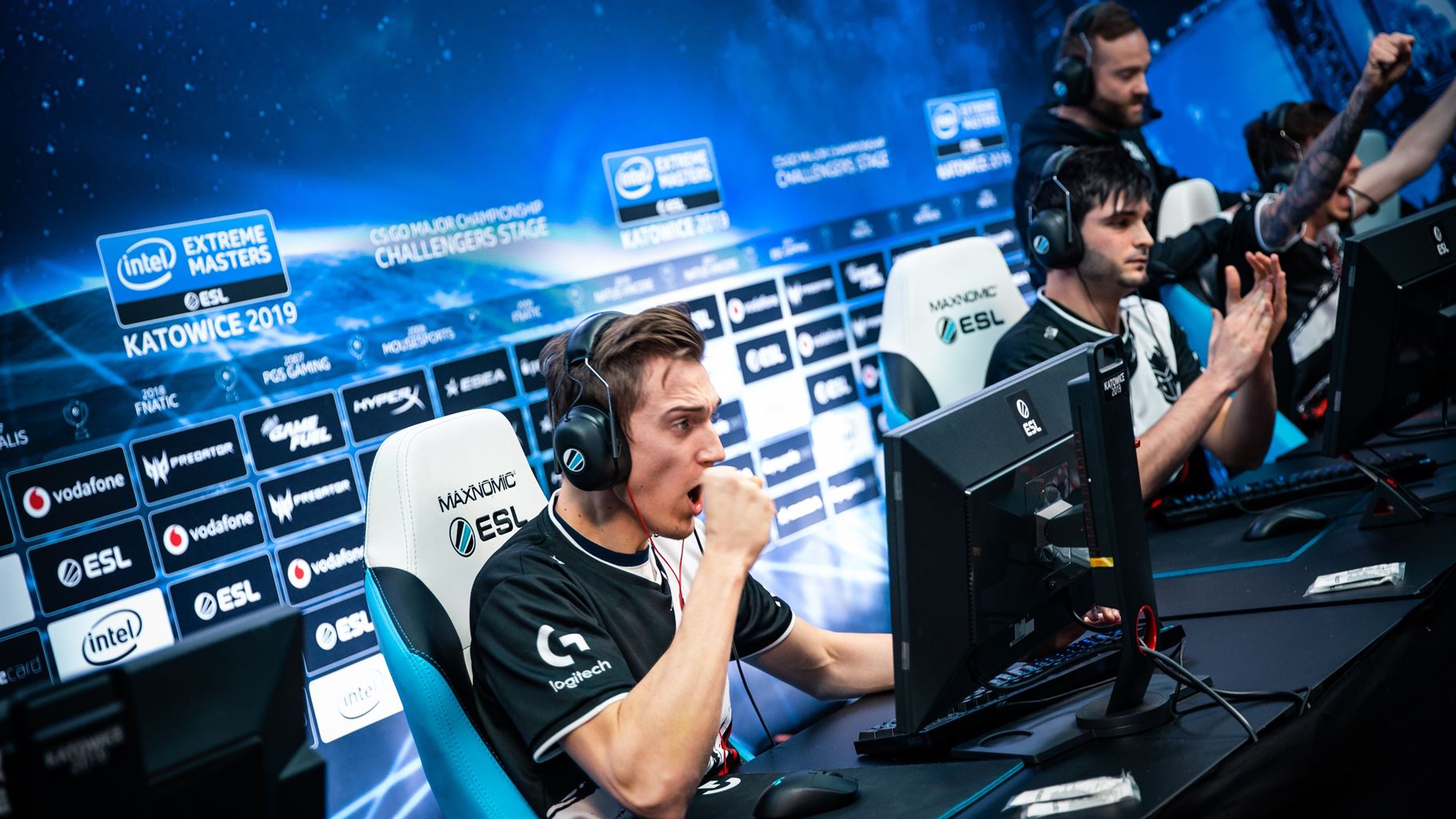 DBL PONEY is on the rise - How far can they go? - Pley.gg