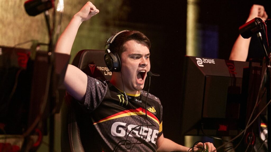 electroNic - Pley.gg