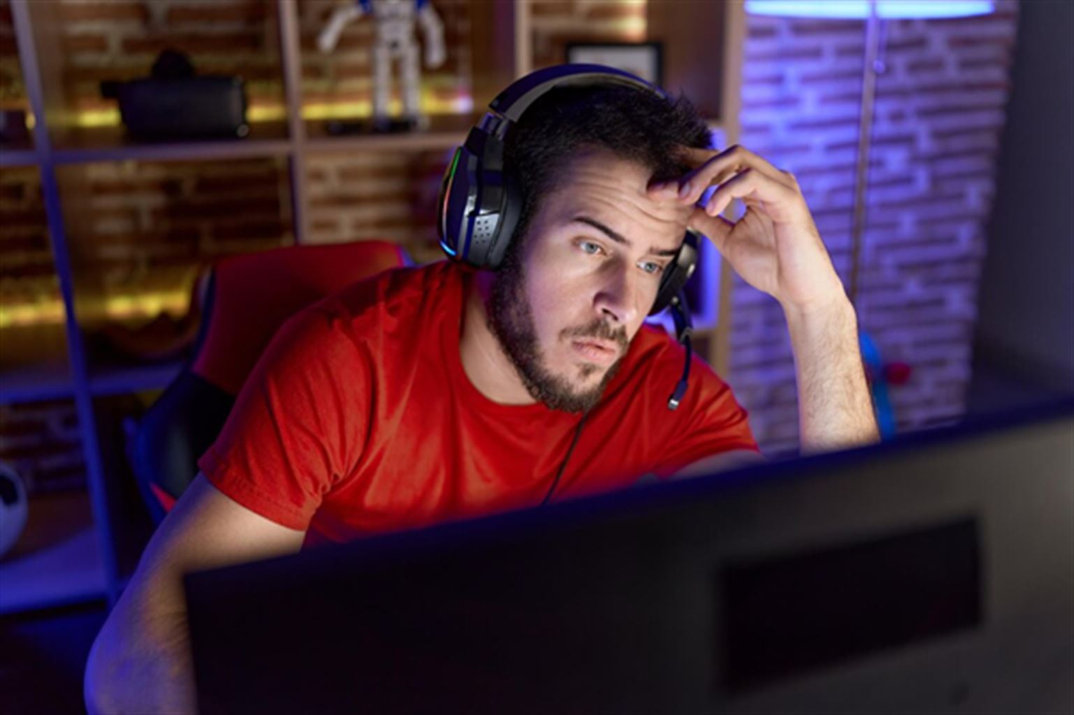 Mastering Utility in CS2: A Beginner’s Step-by-Step Guide - Pley.gg
