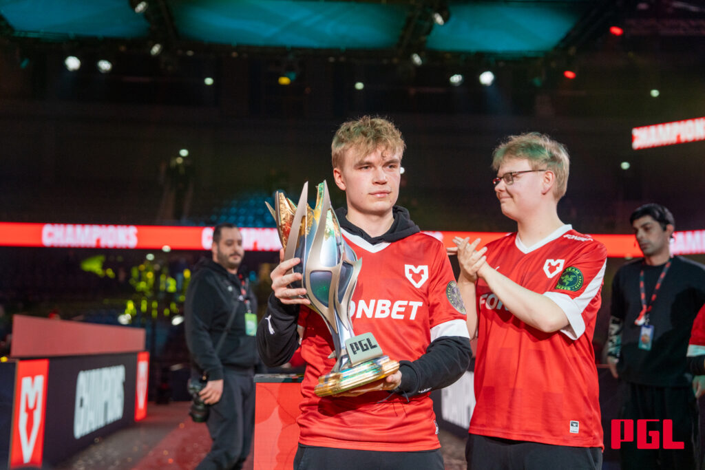MOUZ vs FURIA – IEM Cologne 2025 Quater-final Betting Tips - Pley.gg