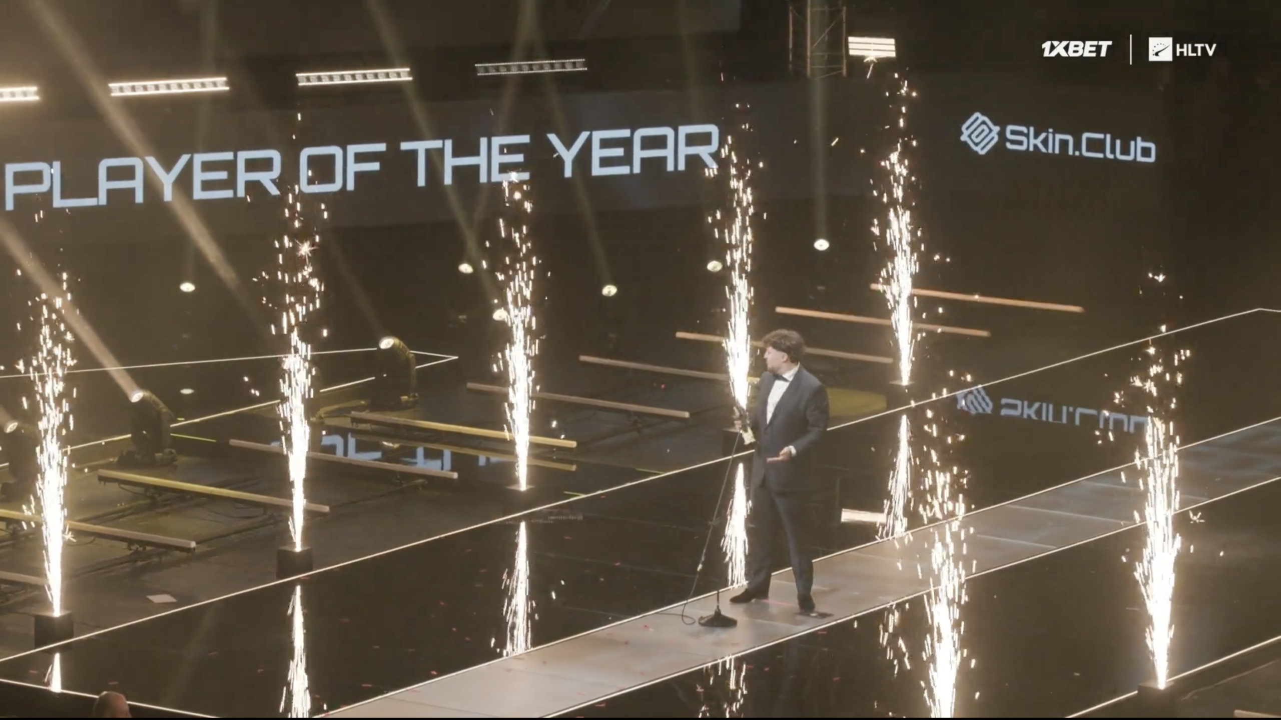 ZywOo wins Player of the Year over donk - Pley.gg